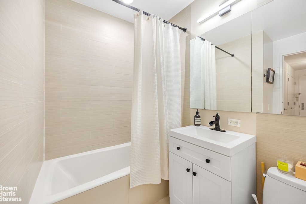 505 West 47th Street, Unit 3ES photo 9