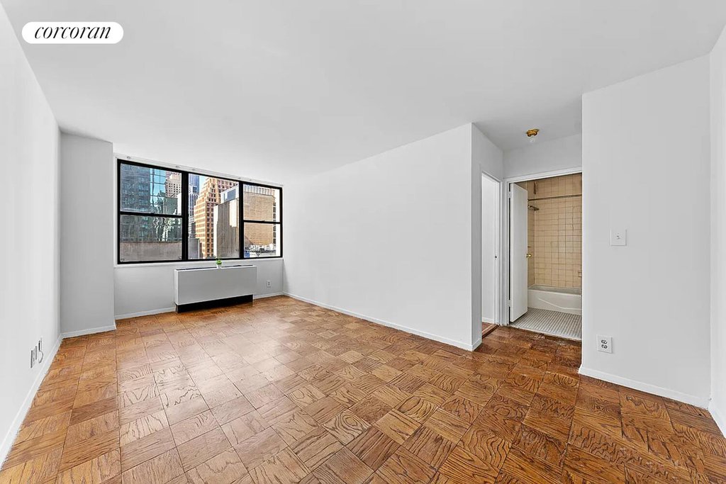 301 East 45th Street, Unit 7D
