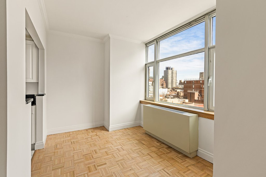 404 East 76th Street, Unit 10D photo 2