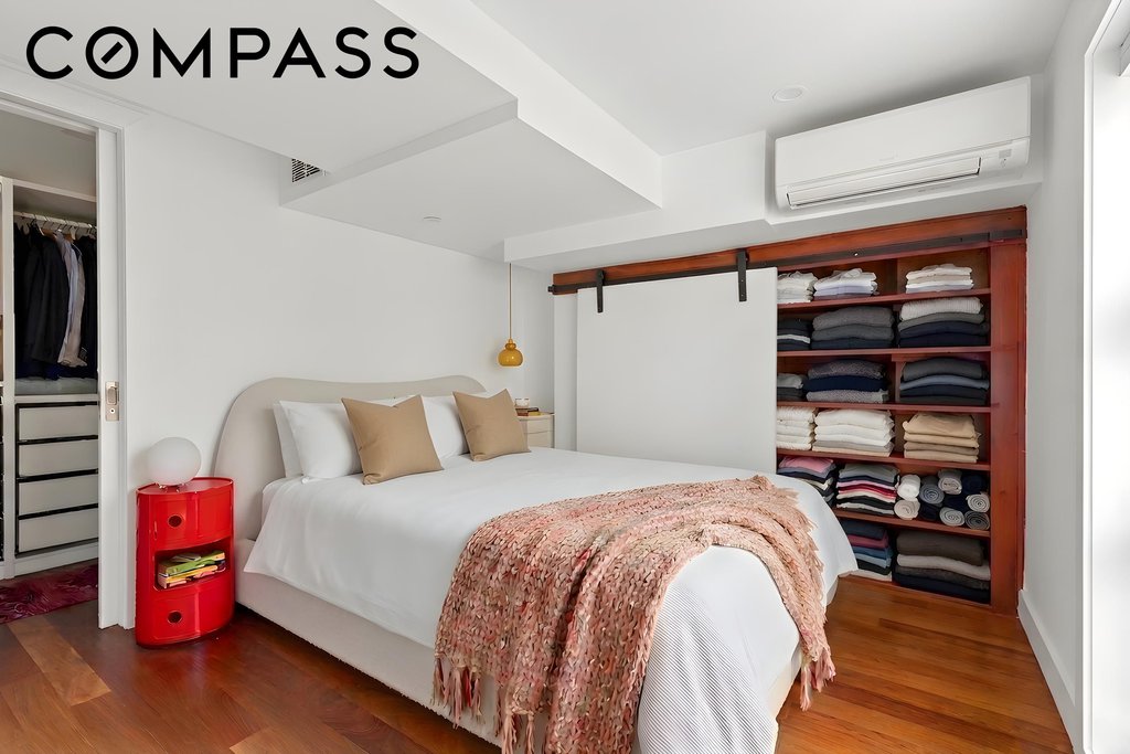 335 Warren Street, Unit 401 photo 8