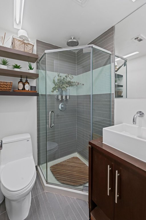 96 Woodpoint Road, Unit 2C photo 6