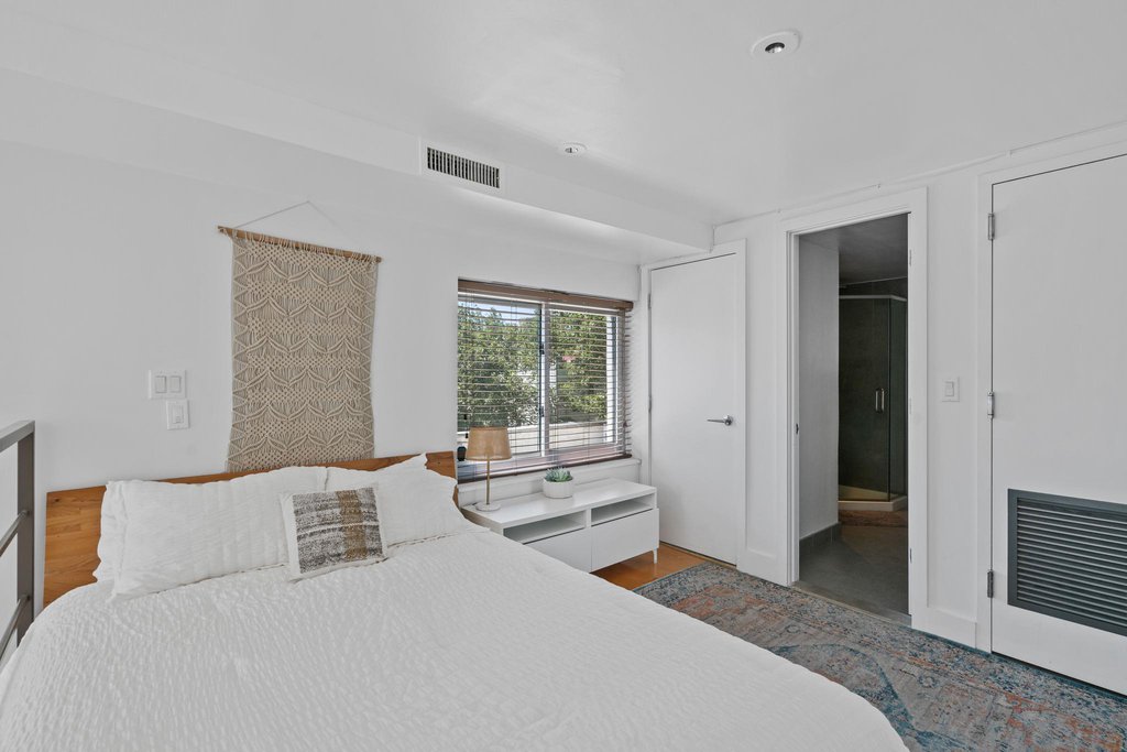 96 Woodpoint Road, Unit 2C photo 7