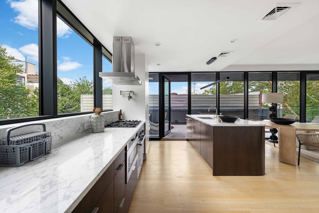 814 Fifth Avenue, Unit 3C photo 5