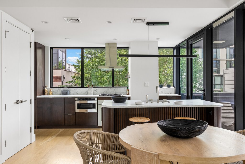 814 Fifth Avenue, Unit 3C photo 6