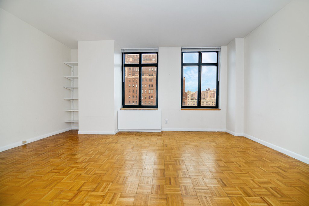 222 Riverside Drive, Unit 11E photo 12