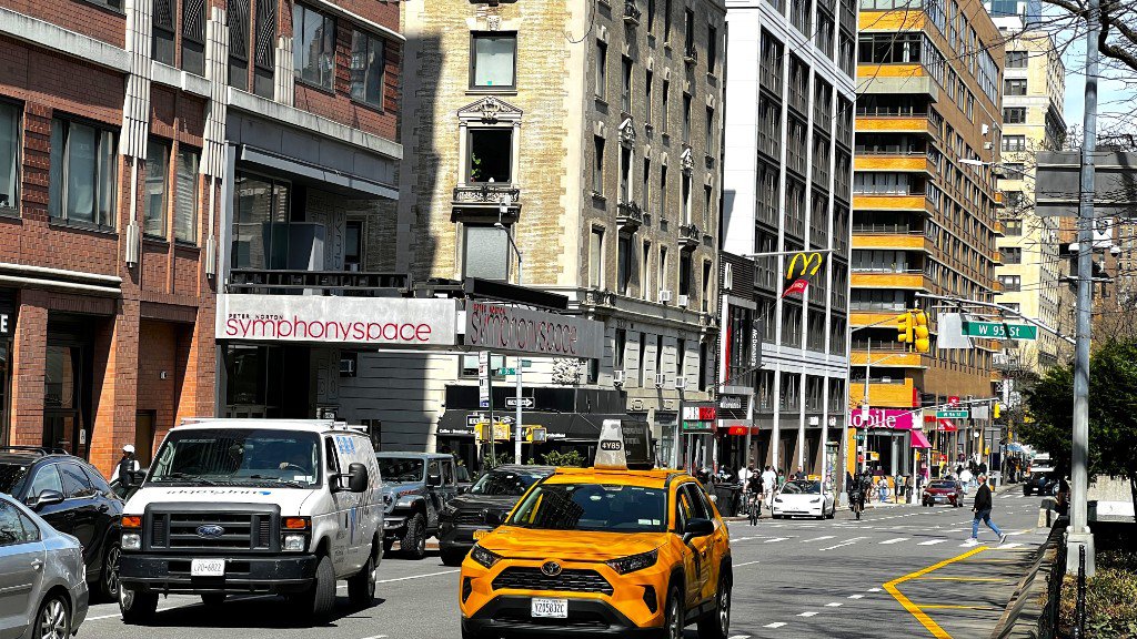 222 Riverside Drive, Unit 11E photo 26