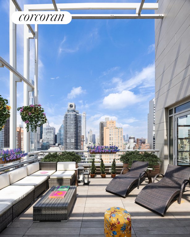 301 East 61st Street, Unit PENTHOUSE photo 4