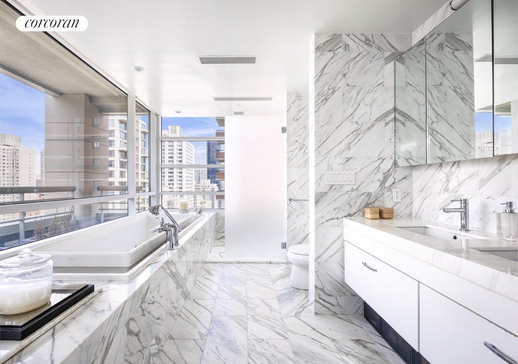 301 East 61st Street, Unit PENTHOUSE photo 10