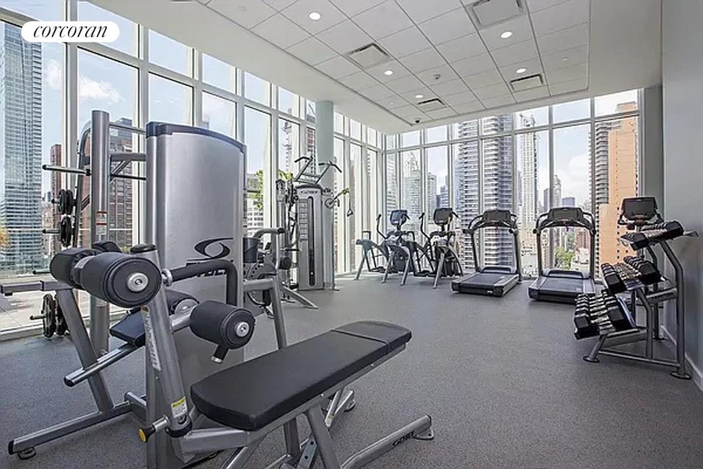 301 East 61st Street, Unit PENTHOUSE photo 18