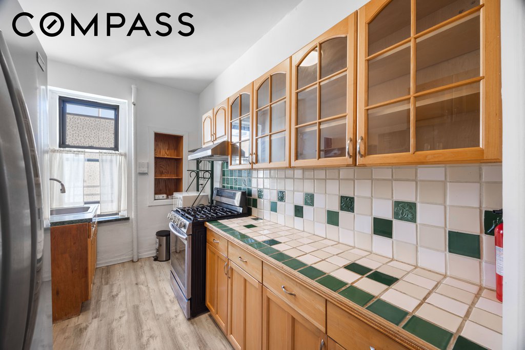 179 Ocean Parkway, Unit 4H photo 4