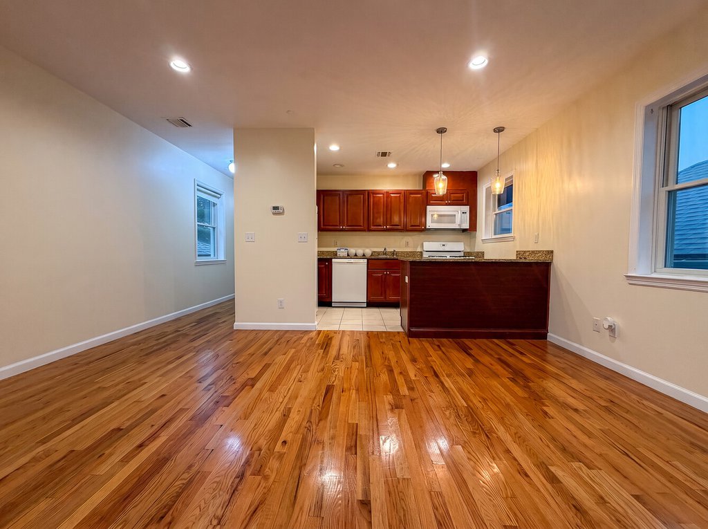 458 Beach 46th Street – For Sale photo 7