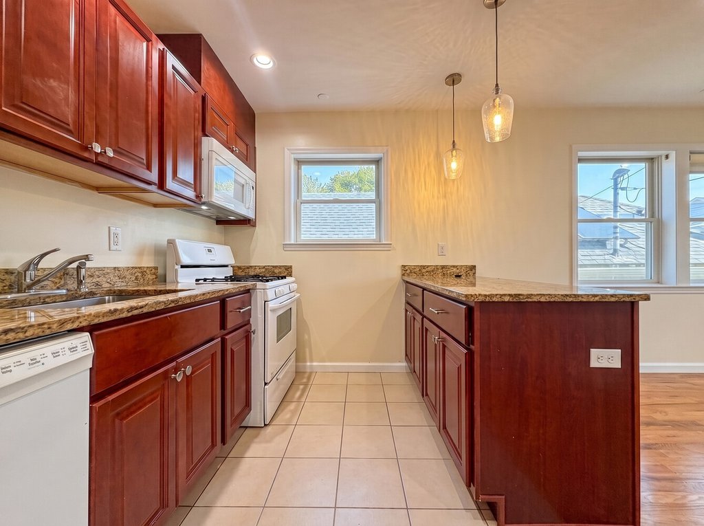 458 Beach 46th Street – For Sale photo 9