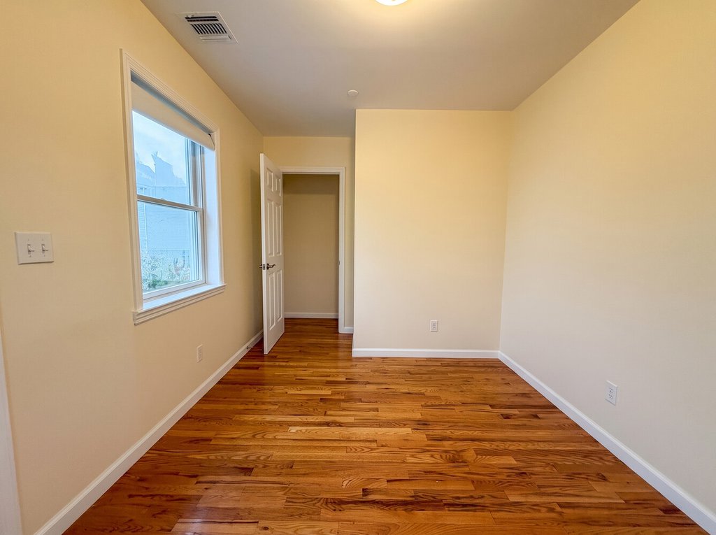 458 Beach 46th Street – For Sale photo 13