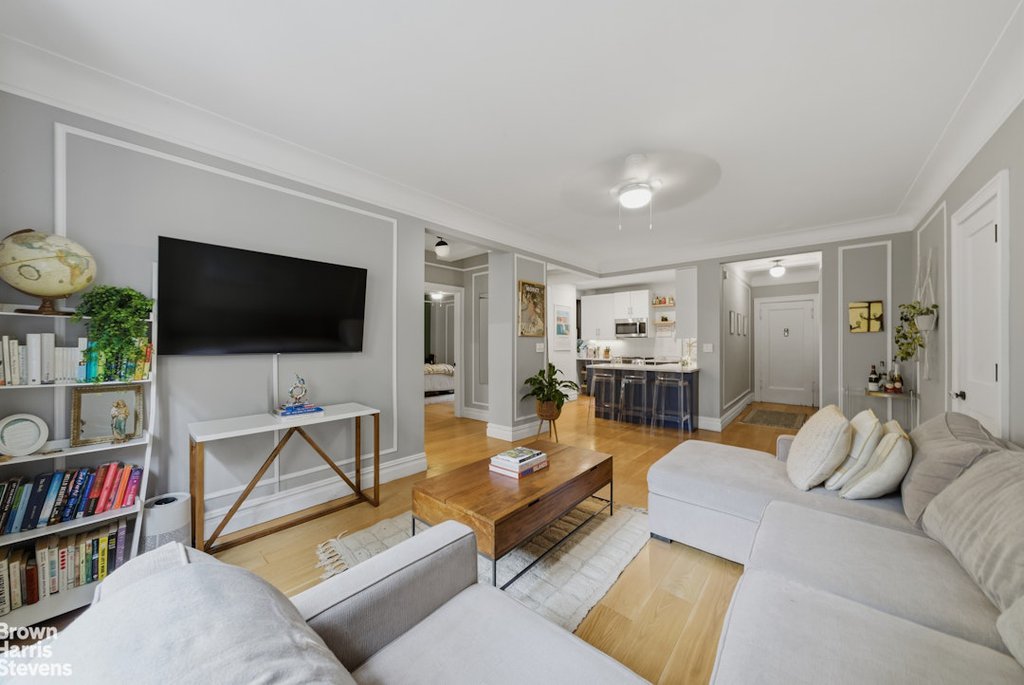 250 West 75th Street, Unit 5C