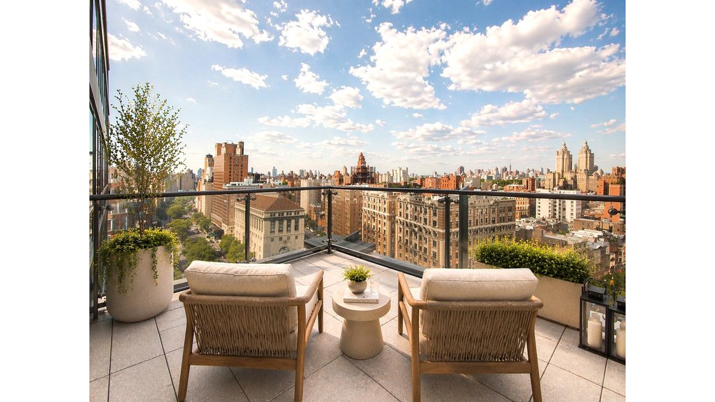 212 West 72nd Street, Unit 16E photo 3