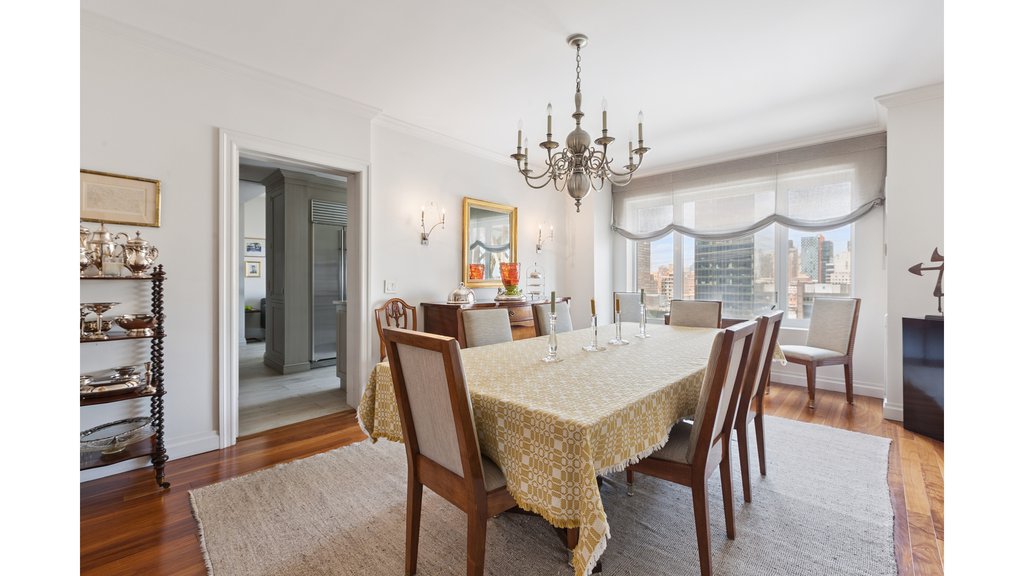 425 East 58th Street, Unit 17H photo 3