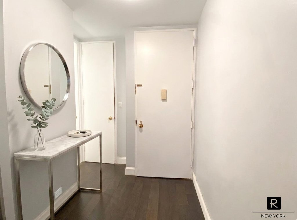 350 West 50th Street, Unit 4RR photo 5