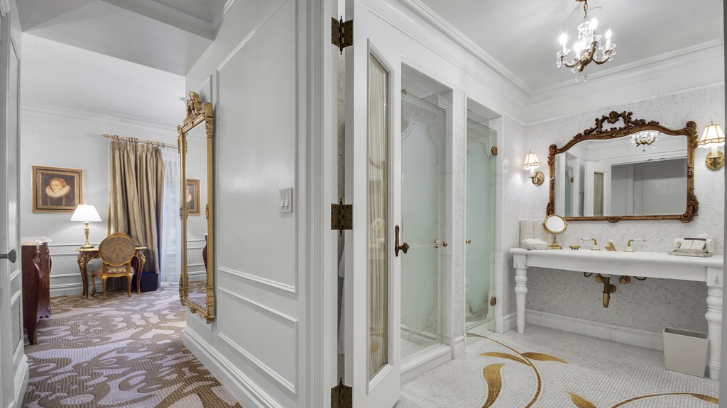 1 Central Park South, Unit 1437 photo 9
