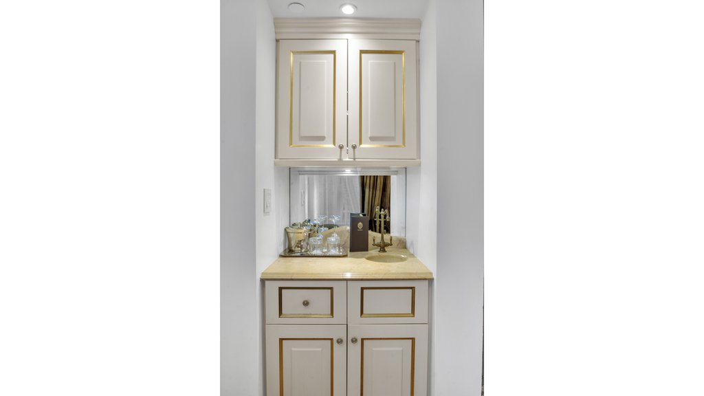 1 Central Park South, Unit 1437 photo 15