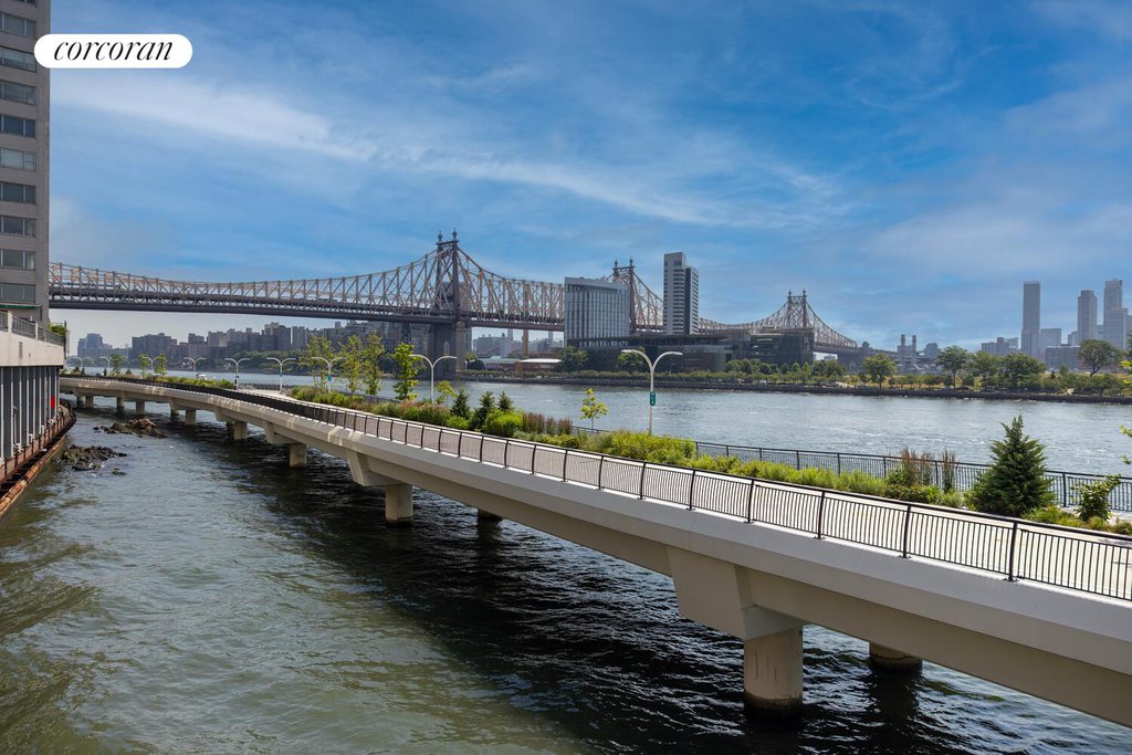 424 East 52nd Street, Unit 2D photo 14