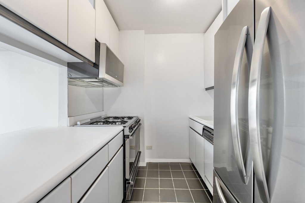 250 West 89th Street, Unit 11E photo 5