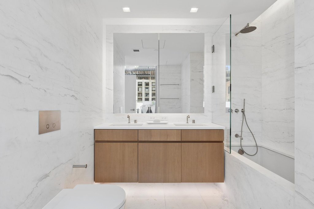 611 West 56th Street, Unit 5E photo 8