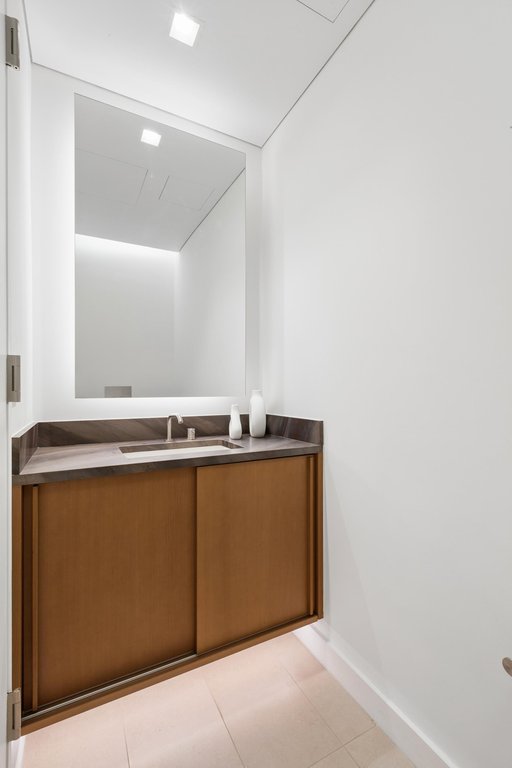 611 West 56th Street, Unit 5E photo 6