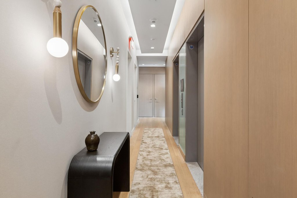 611 West 56th Street, Unit 11 photo 22