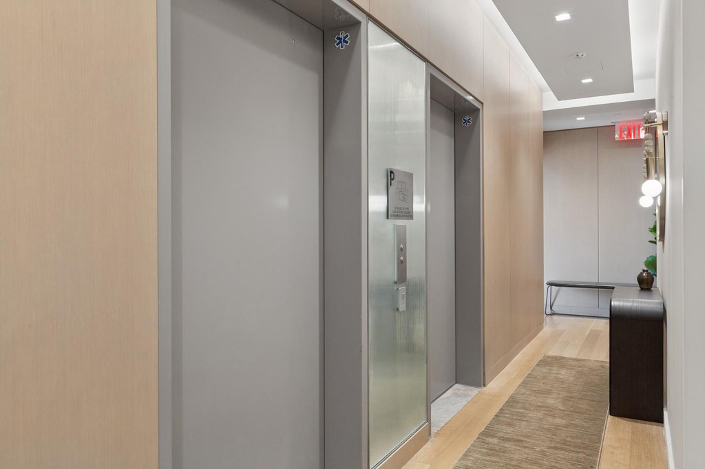 611 West 56th Street, Unit 11 photo 21