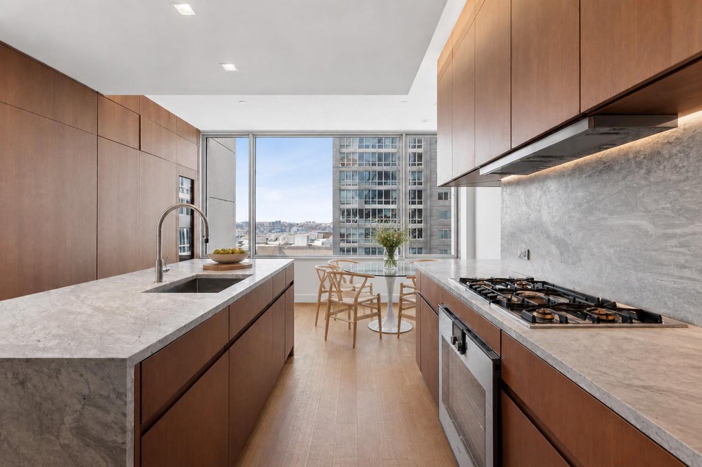 611 West 56th Street, Unit 11 photo 4
