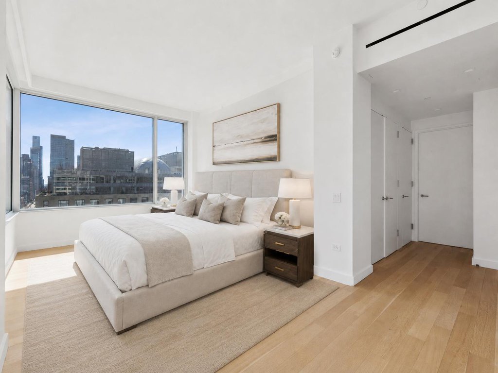 611 West 56th Street, Unit 11 photo 18