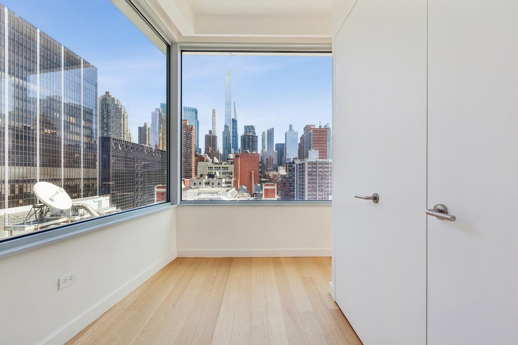 611 West 56th Street, Unit 11 photo 19