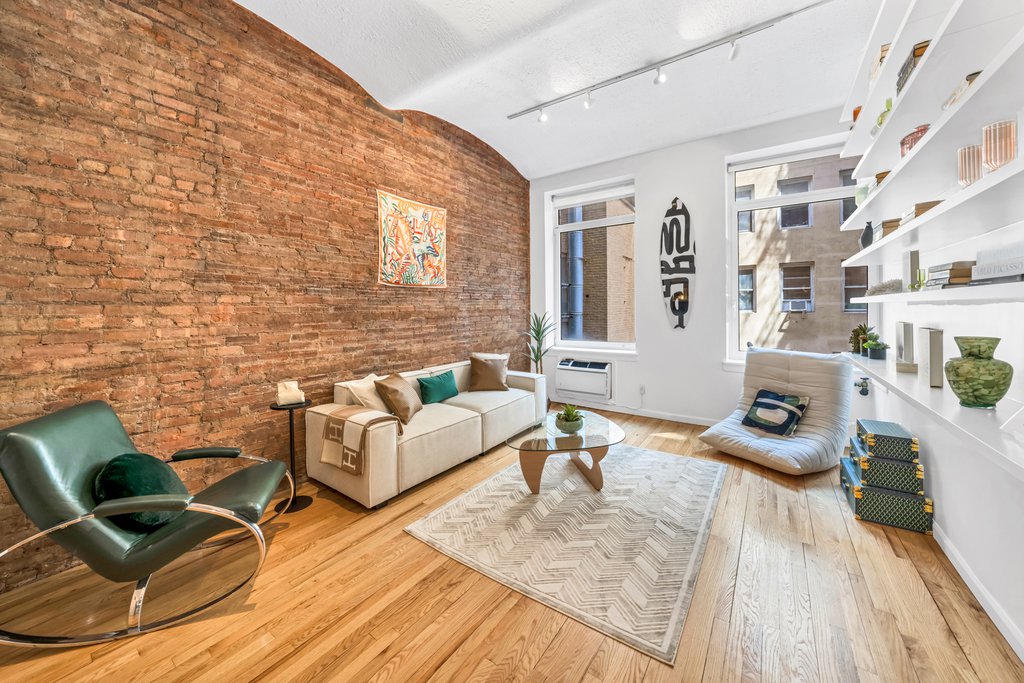 39 East 12th Street, Unit 410