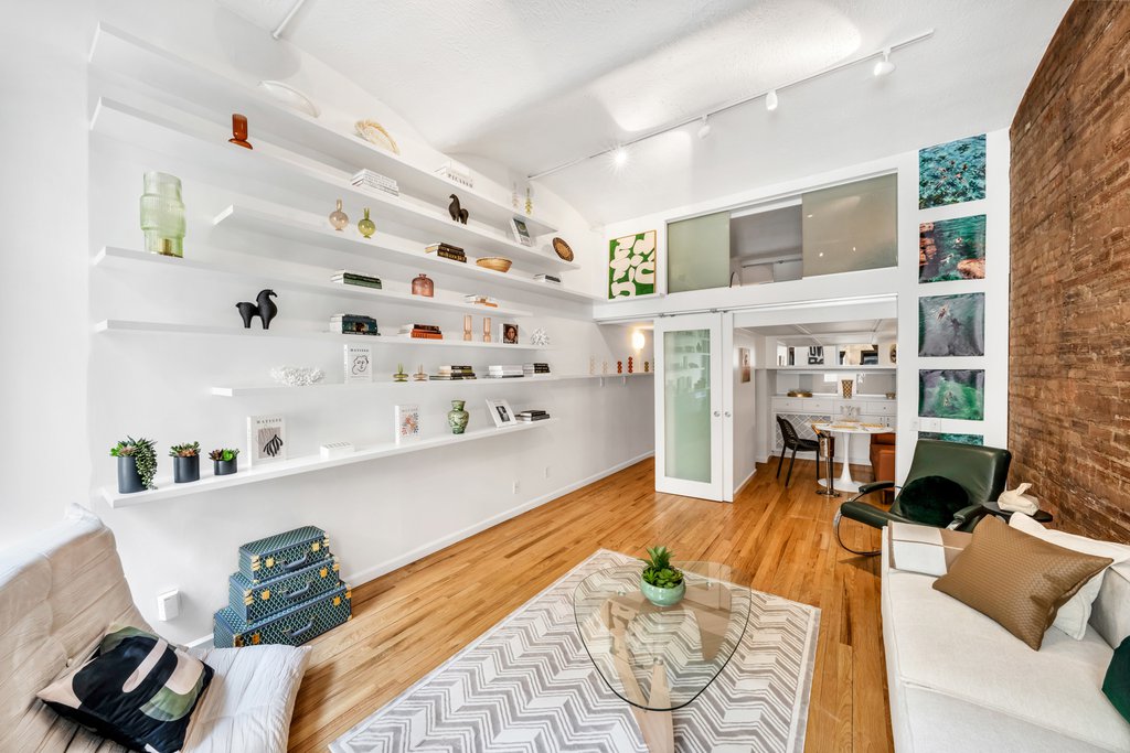39 East 12th Street, Unit 410 photo 3