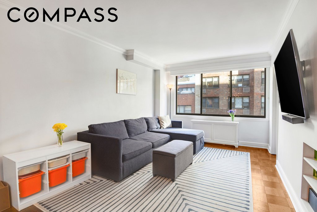 345 East 73rd Street, Unit 7J photo 3