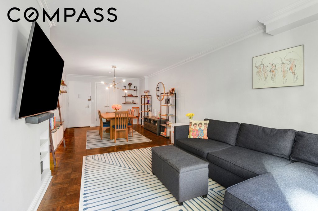 345 East 73rd Street, Unit 7J photo 4