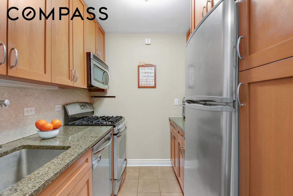 345 East 73rd Street, Unit 7J photo 6