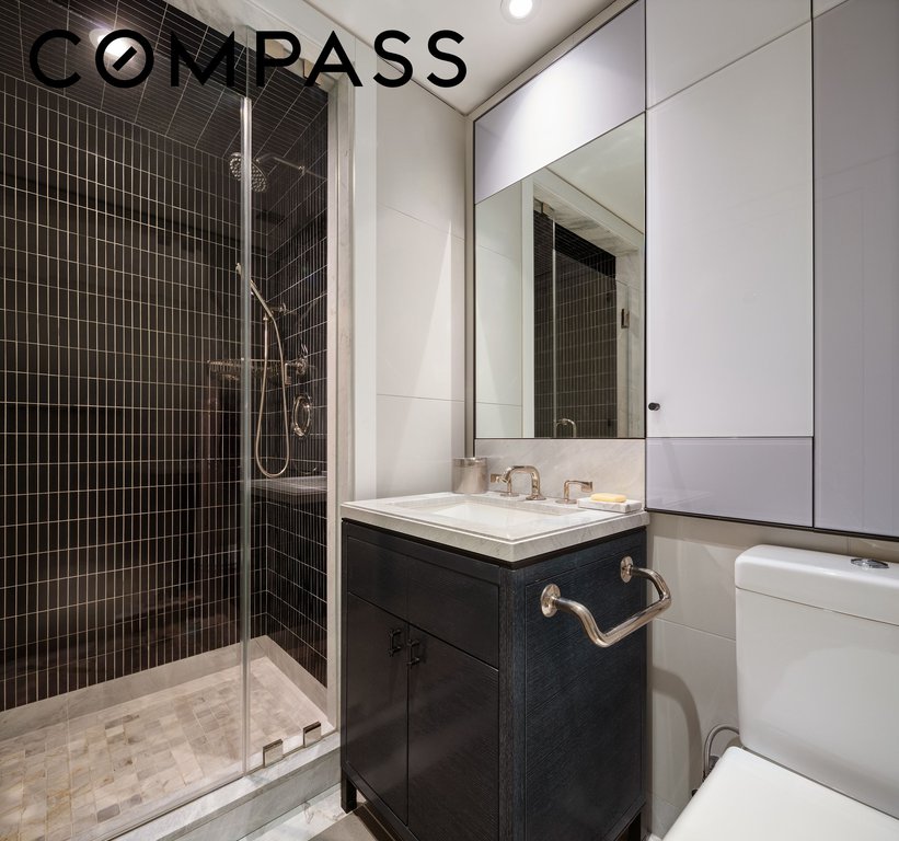 21 East 61st Street, Unit 8C photo 10