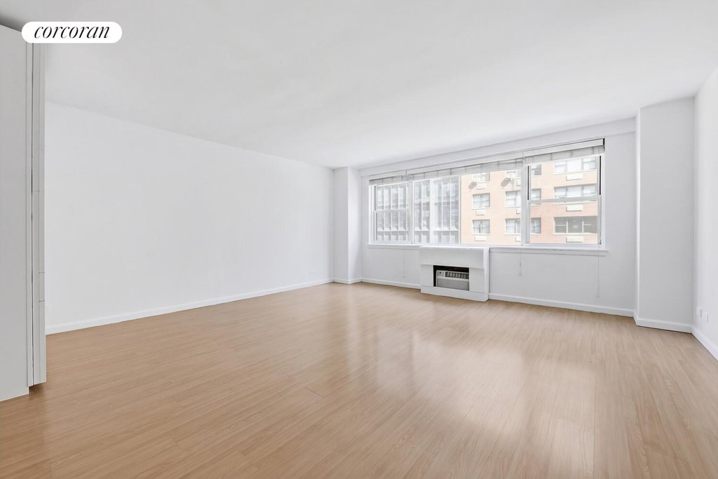 139 East 33rd Street, Unit 5C photo 5