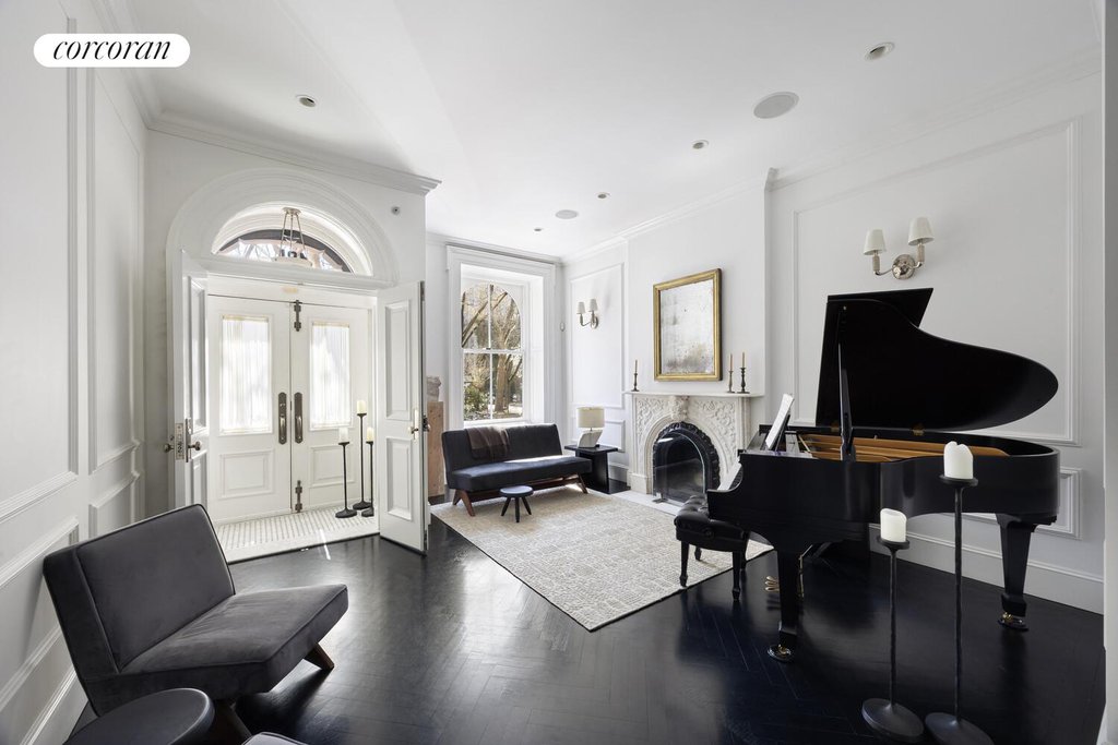 481 West 22nd Street