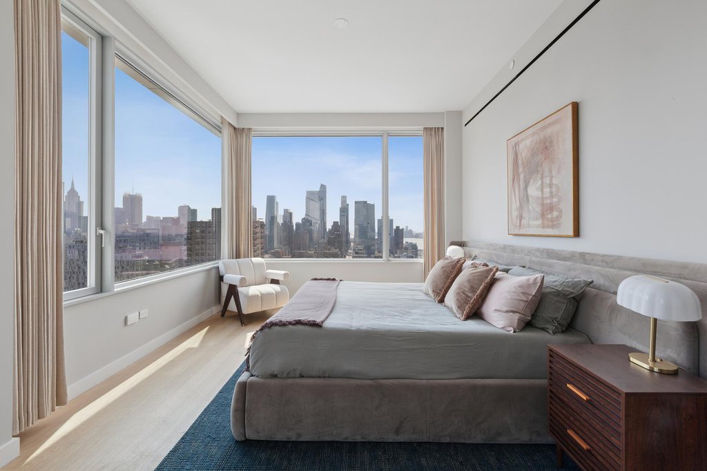 611 West 56th Street, Unit PH2 photo 19