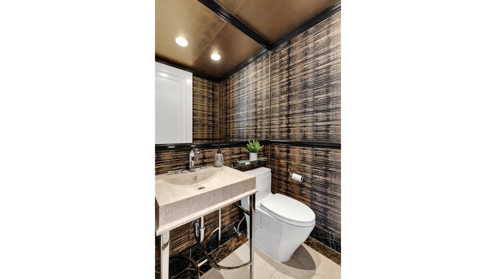 80 Columbus Circle, Unit 72A photo 8
