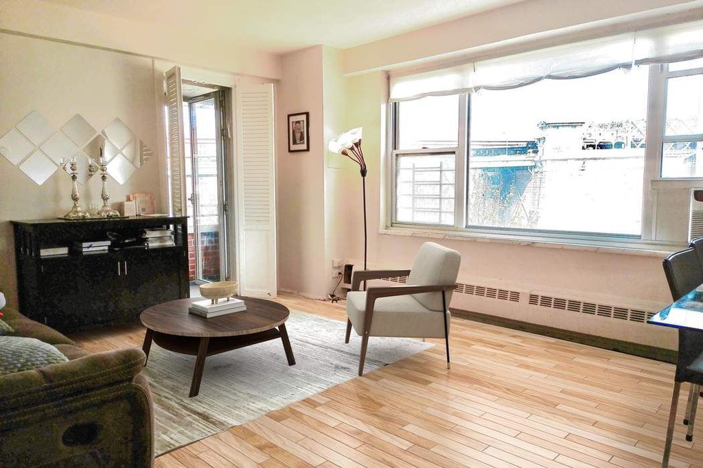 572 Grand Street, Unit G604