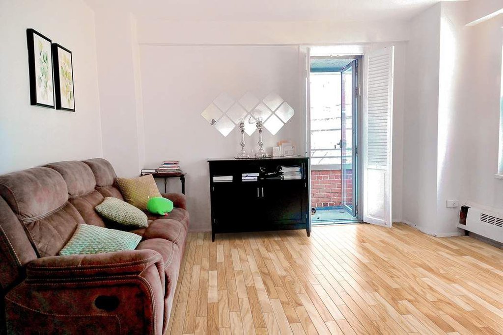 572 Grand Street, Unit G604 photo 3