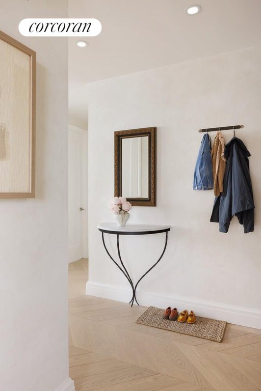 400 East 84th Street, Unit 40B photo 3