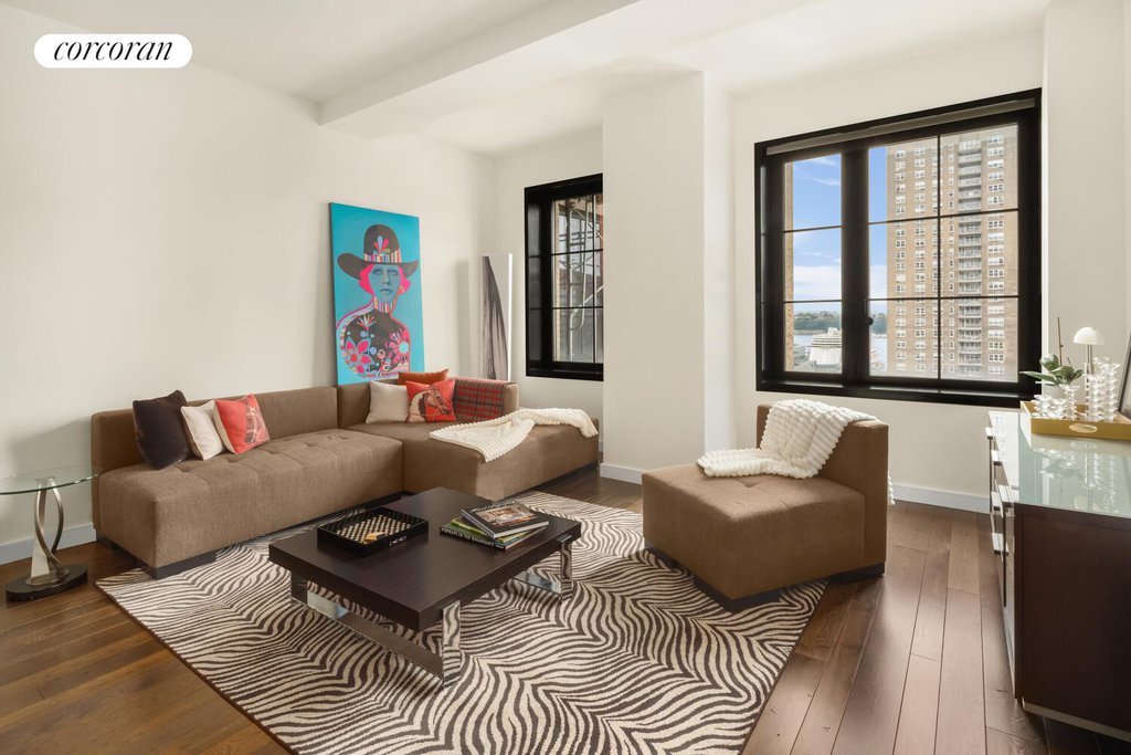 425 West 50th Street, Unit 16E photo 3