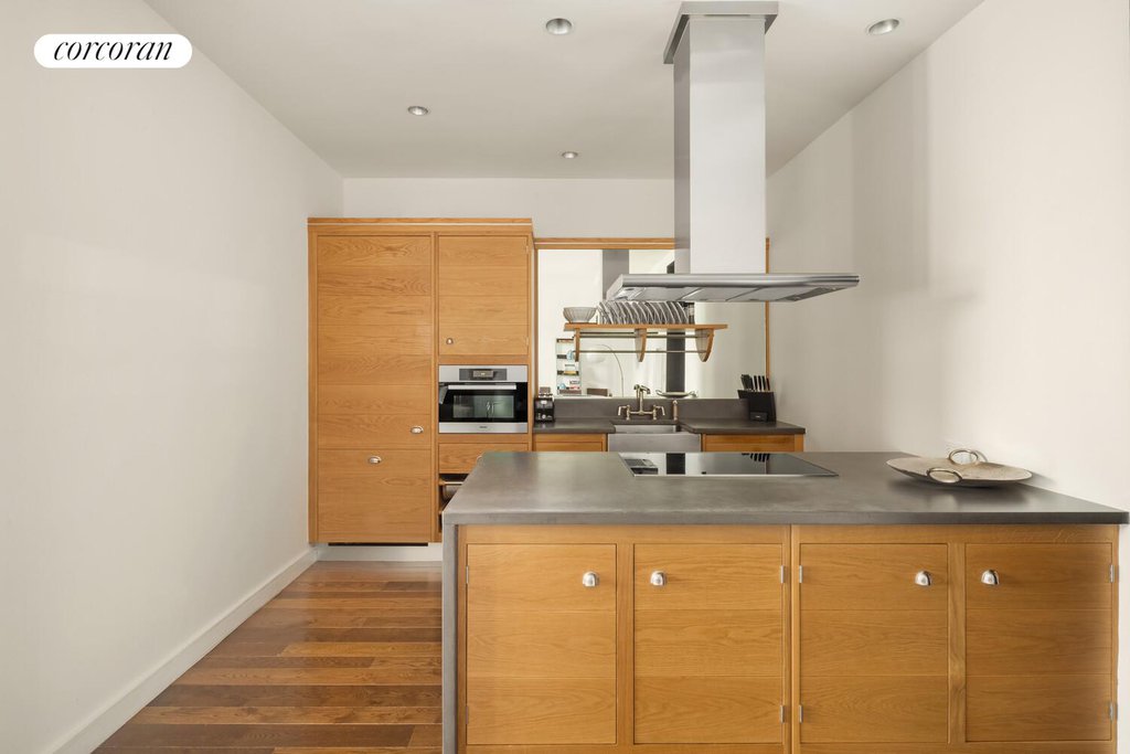425 West 50th Street, Unit 16E photo 9