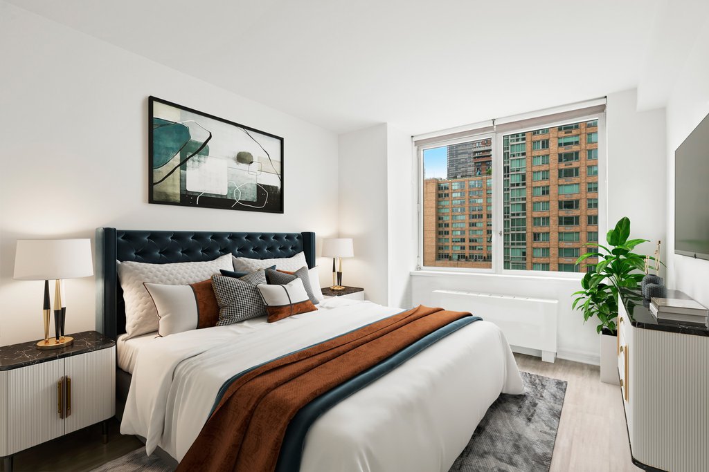 100 Riverside Boulevard, Unit 7T photo 2