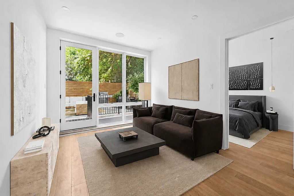 1019 Hancock Street, Unit TWNHS