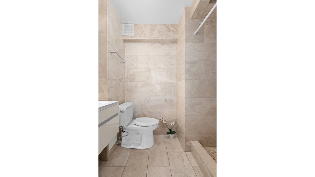 235 West 102nd Street, Unit 7N photo 7